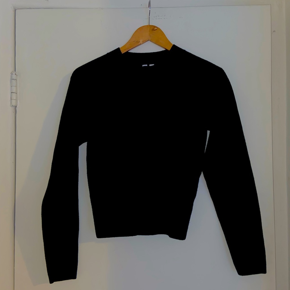 [SOLD]UNISEX Uniqlo wool blend knit crew neck sweater , size Smal